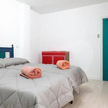 Atico Con Terraza Privada En El Casco Historico