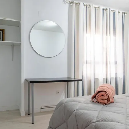 Atico Con Terraza Privada En El Casco Historico *