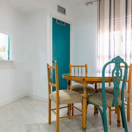 Atico Con Terraza Privada En El Casco Historico *