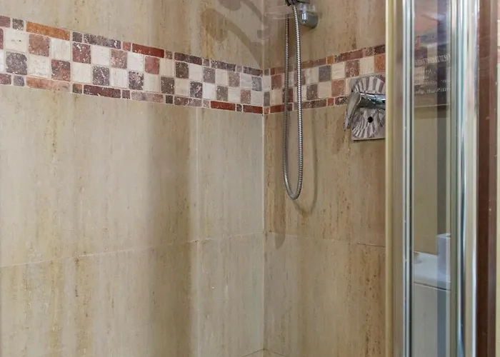 Atico Con Terraza Privada En El Casco Historico Apartment