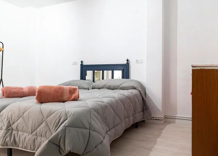 Atico Con Terraza Privada En El Casco Historico Apartment