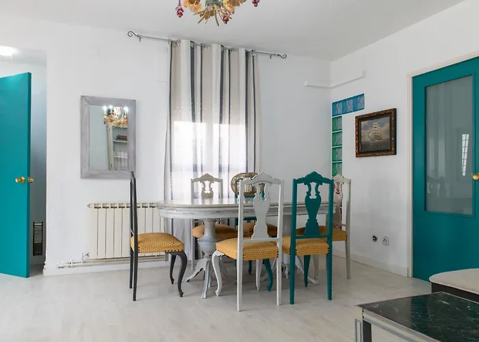 Atico Con Terraza Privada En El Casco Historico