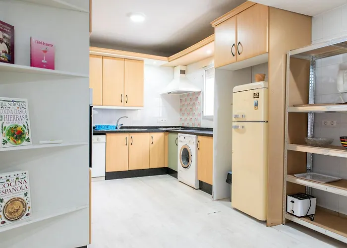 Atico Con Terraza Privada En El Casco Historico